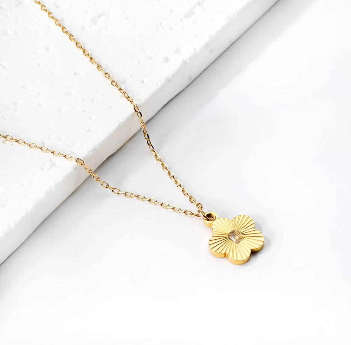 Fleur Necklace