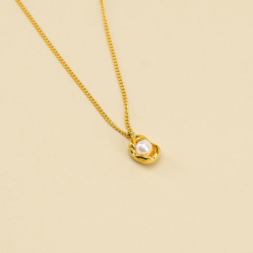 Solene Necklace