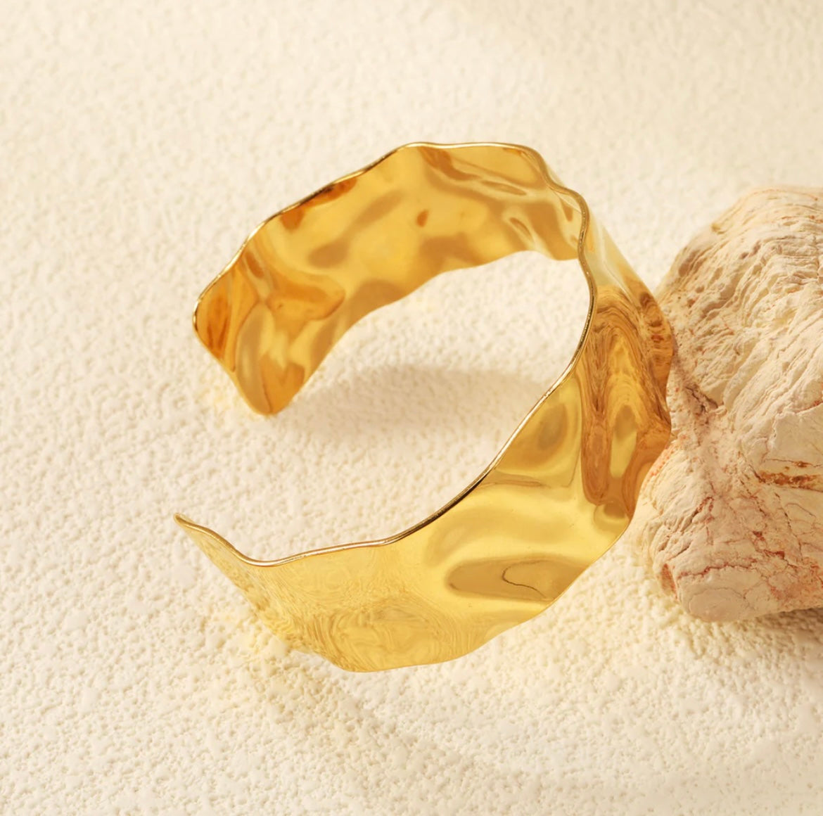 Aruelle Bangle
